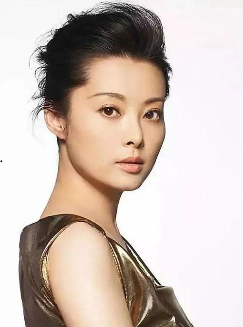 娱乐女明星,揭秘娱乐女明星的璀璨人生