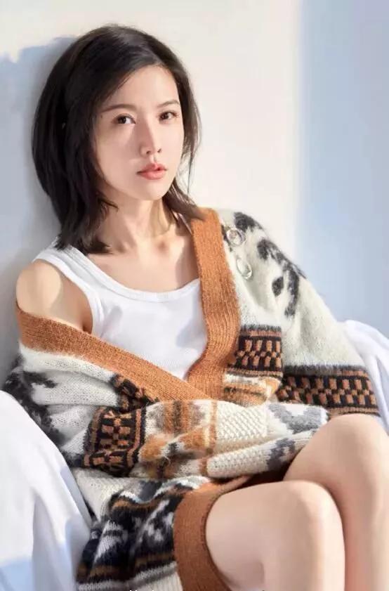 杨子珊性感照片,光影交织下的美丽诱惑